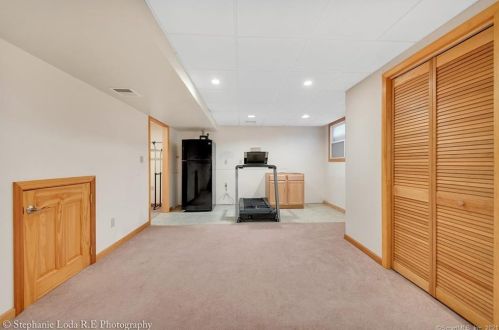 812 Pleasant St, Southington CT  06489-2015 exterior