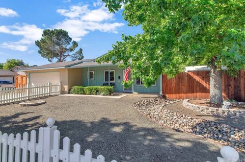 1080 Lana St, Lake Nacimiento, CA 93446-3016
