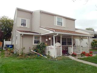 6020 322nd St, Toledo, OH 43611-2546