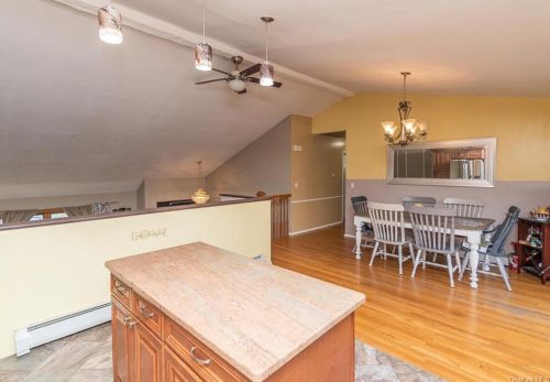 3 Capital Dr, Washingtonville NY  10992-1384 exterior