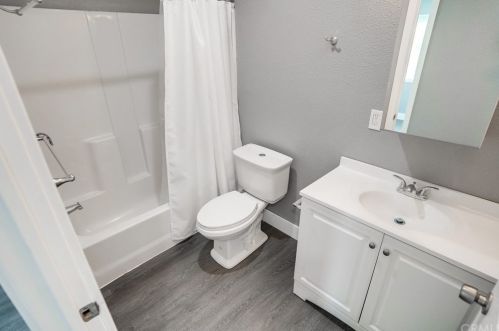 304 Sloan Ave, Compton CA  90221-3351 exterior