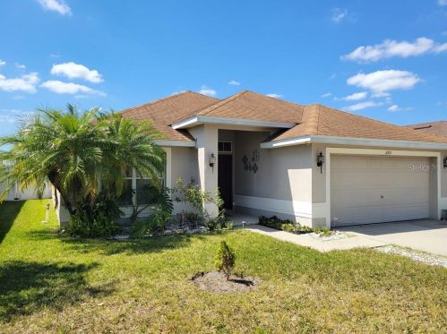 10815 Standing Stone Dr, Wimauma, FL 33598-6162