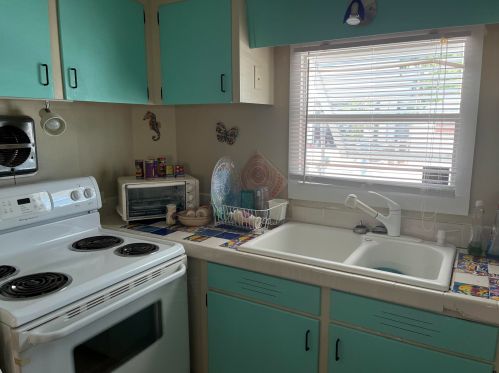 224 James Ave, Key Largo FL  33037-2630 exterior