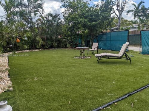 1714 41st Ave, Hollywood FL  33021-4217 exterior