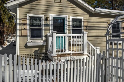18 Florida Rd, Ridgefield, CT 06877-6110