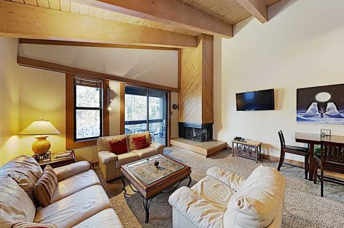 3026 Silver Strike, Truckee, CA 96161-4208