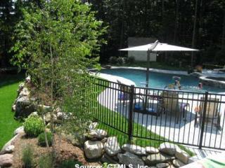 61 Westbury, Avon, CT 06001-3172