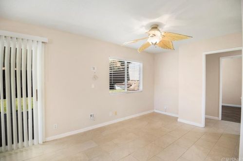 14666 Hydrangea Way, Santa Clarita CA  91387-1528 exterior