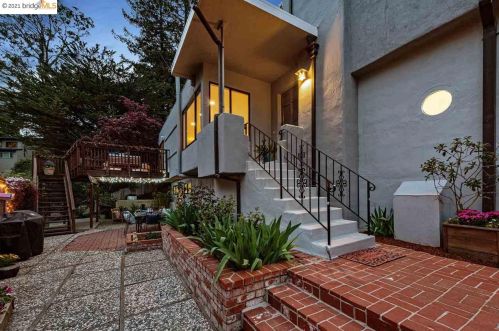 6730 Heartwood Dr, Oakland CA  94611-2337 exterior
