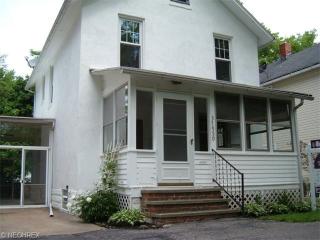 37950 Barnes Ct, Willoughby, OH 44094-5831