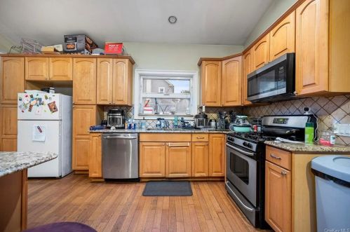 111 Orchard St, Mount Vernon, NY 10552-1917