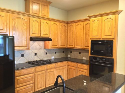 830 La Cima, Irving TX  75039-3068 exterior