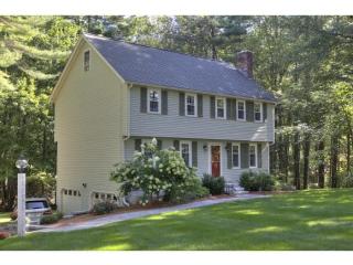 3 Millstone Rd, Windham, NH 03087-1413