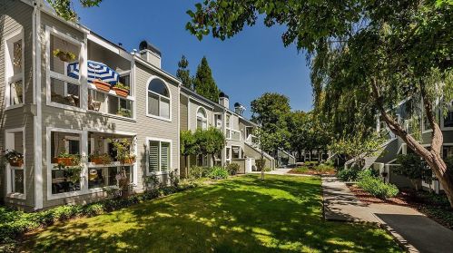 711 Portwalk Pl, Redwood City CA  94065-1811 exterior