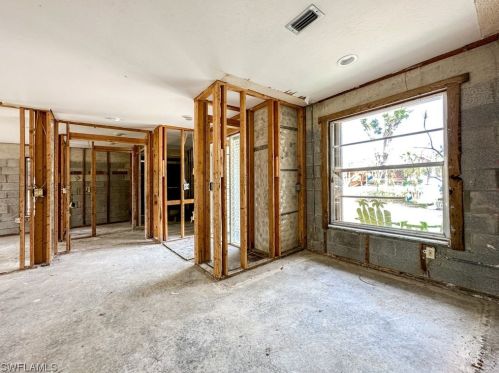 4752 Rue Helene, Sanibel FL  33957-2612 exterior