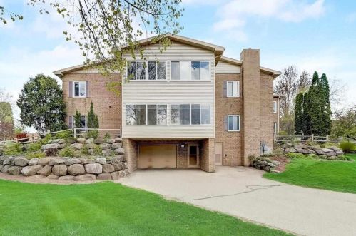 4966 Sherman Ave, Madison WI 53704-1433 exterior