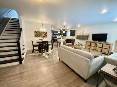 220 Jackson St, Green Bay WI  54301-4937 exterior