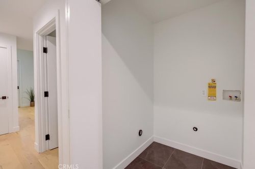 16627 Gilmore St, Van Nuys CA  91406-5610 exterior