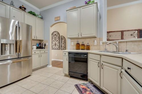 4705 Heron Pond Ln, Denton TX  76208-6809 exterior