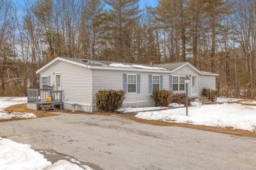 251 Fire Pond Rd, Hopkinton NH  03229-2923 exterior