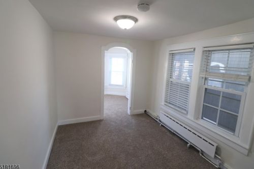 210 8 Ave, Manville NJ  08835-1233 exterior