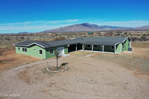1038 Thorney Trl, Mescal, AZ 85602-7842