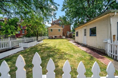 58 Hawthorne Ave, Pittsburgh PA 15229-2045 exterior