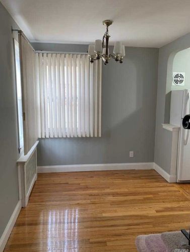 41 Walton Ave, Hempstead, NY 11553-1237
