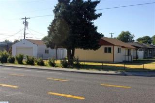 401 Yelm St, Kennewick WA  99336-3280 exterior