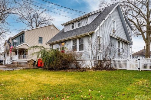 38 Madison Ave, Avenel NJ  07001-1445 exterior