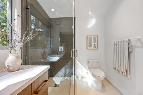 249 Blithedale Ave, Mill Valley CA  94941-2052 exterior