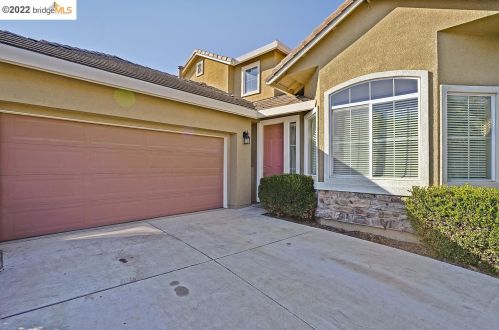 1333 Yosemite Cir, Oakley, CA 94561-5205