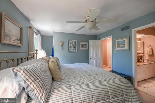 127 Roboda Blvd, Limerick PA 19468-2972 exterior