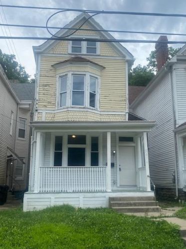 3016 Hackberry St, Cincinnati, OH 45206-1410