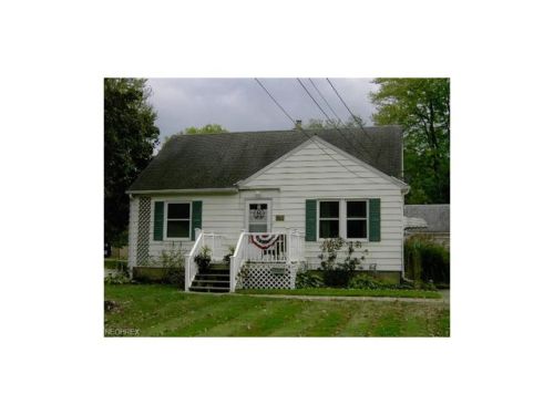 89 French St, Berea, OH 44017-2725