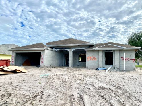 5906 Wolverine Rd, Fort Pierce, FL 34986-3650