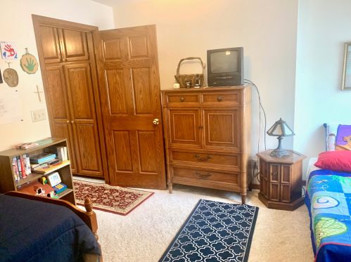 5375 Quaas Dr, West Bend WI  53095-8719 exterior