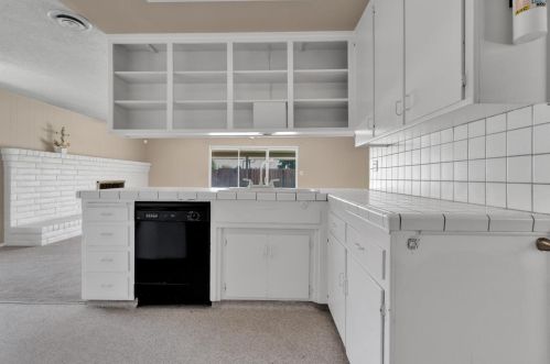 945 Madison Ave, Los Banos CA 93635-4820 exterior