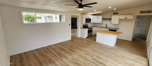 7119 Elbow Bay Dr, Tucson AZ  85710-1321 exterior