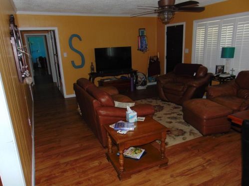 4710 Mineral Wells Hwy, Weatherford TX  76088-8333 exterior