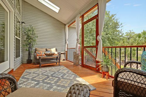 1869 Palmetto Isle Dr, Mount Pleasant SC  29466-8773 exterior