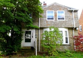 1860 Idlehurst Dr, Cleveland, OH 44117-1877