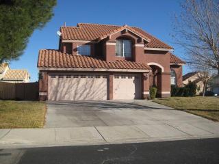 13252 Mountain Ct, Victorville, CA 92392-6808