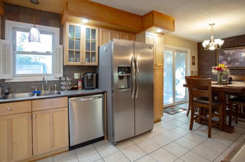 10328 Sunset Dr, Florence KY  41042-3348 exterior