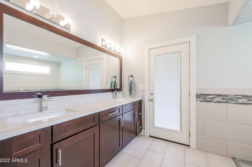 1712 Tulsa St, Chandler AZ  85225-8228 exterior