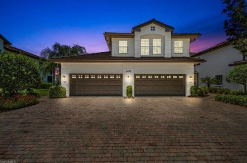 4435 Dover Ct, Naples FL  34105-6637 exterior