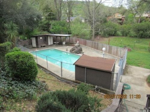930 Live Oak Ave, Ukiah CA  95482-3733 exterior