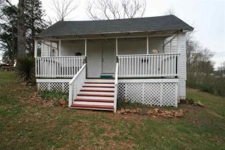 189 Orchard St, Cowpens, SC 29330-9166