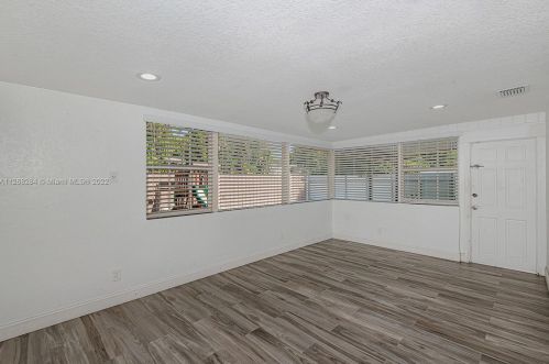 971 64th St, Hialeah FL  33012-6414 exterior