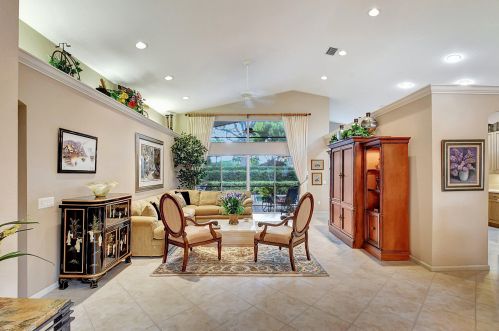 13545 Barcelona Lake Cir, Delray Beach, FL 33446-3777
